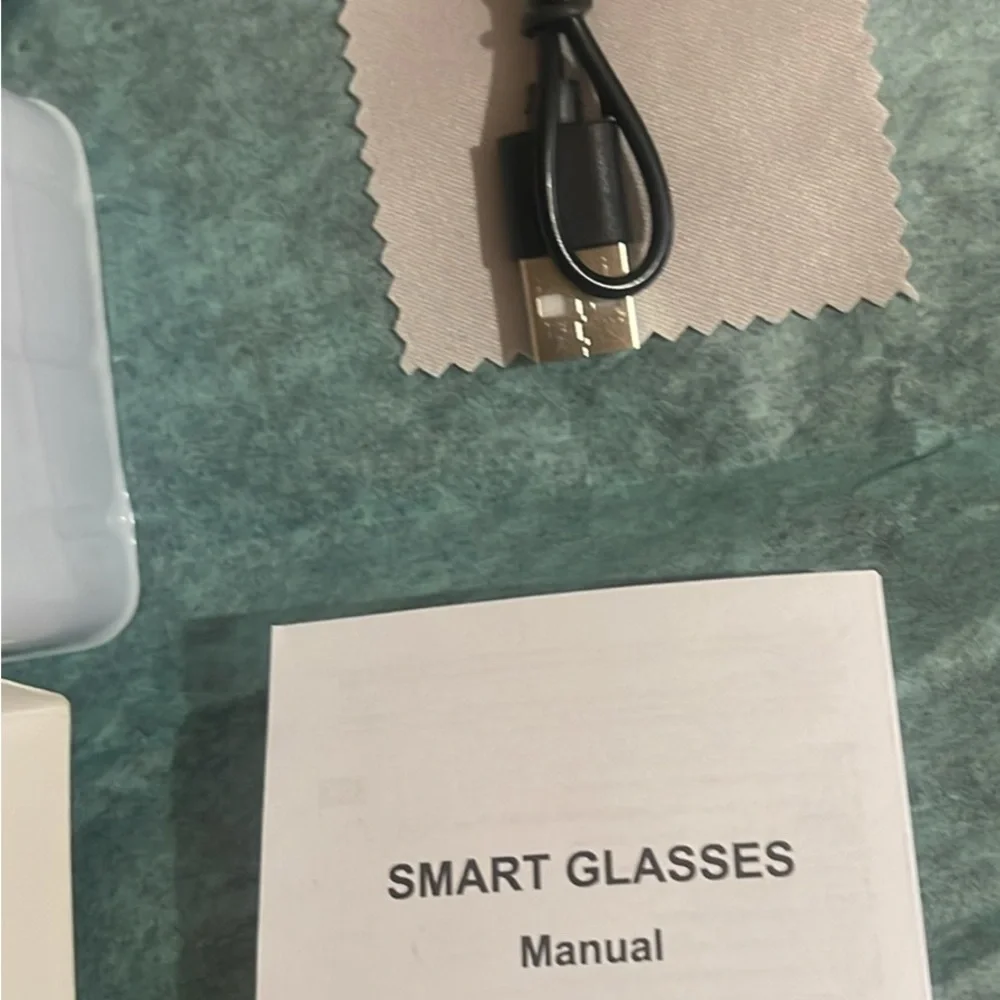 Smart Glasses Wireless Headset - Black I have 5 pair😊